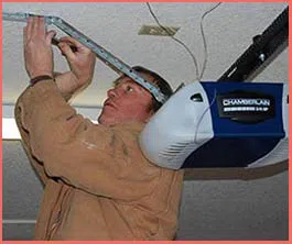 Express Garage Door Service Levittown, NY 516-403-1063 - cont-dooropener